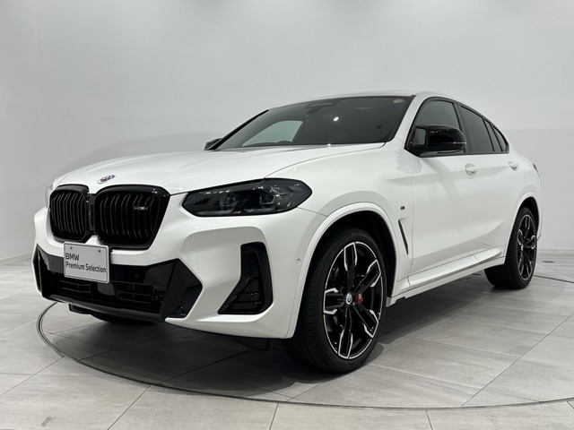 X4 M40i 4WD