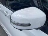 ウィンカードアミラー☆ライトの点滅で対向車、歩行者などに曲がることを知らせることができるので安心・安全につながりますね♪