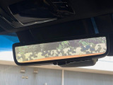【デジタルインナーミラー】後席の大きな荷物や同乗者で後方が確認しづらい時でも安心!カメラが撮影した車両後方の映像をルームミラー内に表示。クリアな視界で状況の確認が可能です!