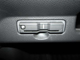 ETCは納車時にはセットアップして納車いたしますので、カードを入れればすぐにお使いいただけます。