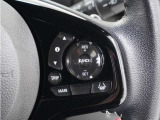 ◆アダプティブクルーズコントロール◆予め設定した車速内でクルマが自動的に加減速。前走車との適切な車間距離を維持しながら追従走行します。【LKAS】車線維持支援システムでステアリング操作を支援。