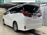 「中古車ハイブリッド保証」付き。ハイブリッド機構を無償で保証します。保証期間は、初度登録年月から10年目まで、またはロングラン保証が終わってから3年間。ただし累計走行距離が20万km以内です。