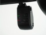 ◆バックカメラ◆リバースにするだけで映ります、後方の安全確認や、狭い駐車場での車庫入れ、雨の日や夜間など視界の悪い時に便利です!安全にバックする為には欠かせない装備です。