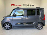 側面からの写真です。ご希望のお車が見当たらない場合は、弊社スタッフがしっかりとお客様のご要望に合ったお車をお探し致します。