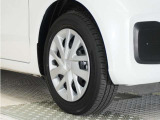 認定中古車では、厳しいHonda認定基準をクリアした厳選されたHonda認定中古車のみ、取り扱っております。「ご購入前の安心」「納車後の信頼」を車両と一緒に提供しております。