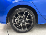 ホンダ純正アルミホイール 気品有るデザインです。