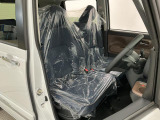 【運転席・助手席】内装ルームクリーニング済みです。しっかり綺麗にしていますので、是非、お確かめください。車に自信があるからこそ、是非一度ご来店頂き内外装も見てもらえると幸いです。