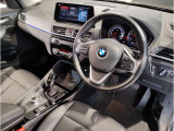 ☆センターパネルを運転席側に僅かに傾けたBMW独特のインパネ☆【駆け抜ける歓び】はここからもスタートしております☆
