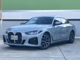 【BMWの伝統】BMWのお車は、&ldquo;駆け抜ける歓び&rdquo;を意識し、走行の安定性とコーナリングの良さを追求し、思い通りにハンドルの操作可能です。