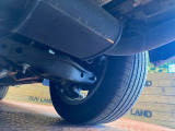 お車を安心してお乗りいただく為には、足回りの定期点検が欠かせません。サービスサポート(有償保証)では無料点検もご提供しており、安心のカーライフをお過ごしいただけるサポート体制が整っています。