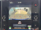 後方確認に便利なバックカメラ装備!!狭い駐車場や後方が確認しづらい場所に駐車するときや、車を切り返す時に安心の装備です!!