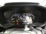 【メーター周り】 走行距離は12,384km。これから一緒に思い出を作れる相棒として、長くお乗りいただけます。インジケーターも見やすく、安全運転をしっかりサポートします。