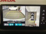 【リアカメラ】車庫入れや後退時に、自分自身の目で見きれない範囲をそっと助けてくれます。モニター越しに状況を確認できる安心感が、毎日の運転をより落ち着いた、スムーズなものへと導きます。