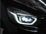 ◆LEDヘッドライト+デイライト◆今や主流のLEDヘッドライトに、日中でも他者からの視認性を良くするデイタイムランニングランプ装備!スタイリッシュでかっこよく仕上がっています。