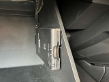 ETC:有料道路の料金所をスムーズに通ることが可能になります。