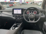 当店の展示車はすべてルームクリーニング済みです☆是非シートに座って室内もしっかりご確認ください!
