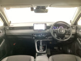 【前方視界】開放的な前方視界!運転がしやすく疲れにくいです♪窓が大きく、見通しがとっても良いおクルマですよ♪