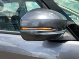 オシャレさと視認性を兼ね備えたLEDミラーウインカー♪