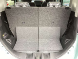 4名乗車で後席スペース優先した時の状態です。手荷物を載せるスペースは十分です。