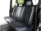 ゆとりある広々とした車内空間は、ドライブを始め買い物やレジャーなど、幅広く活躍します。一人でもみんなとでもお出かけを楽しみましょう!