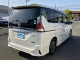 セレナ 2.0 ハイウェイスター 