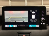バックでの車庫入れも安心です! リアカメラが付いているバックモニター付のナビを装備しております。バンパーについているソナーや、操作線もついており距離感も画面から確認できます。