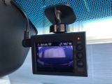 ドライブレコーダー付きです!!映像・音声などを記録する車載装置です。 もしもの事故の際の記録はもちろん、旅行の際の思い出としてドライブの映像を楽しむことができます!!