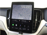 Googleのアプリとサービスがビルトインされ、スマホと同じように車両を直感的に操作できます。Googleマップが統合されており、リアルタイムの交通情報、音声操作によってより早く目的地に到着できます。