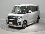 【冬道の安心感】4WDと安全装備で雪の日も心強いですね。ナビやドラレコも備わり、日々の送迎や買い物が快適に。隅々まで清掃を行い、清潔感のある車内でお迎えします。