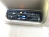 ETC車載器付。ETCが使用可能な道路通行料はキャッシュレスでスマートに走行できます。再セットアップして納車致します。