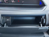 インパネアッパーボックス(運転席)/USBソケット (運転席1口・電源用)☆