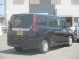 カーマックスは安心の自社認証工場、自社鈑金工場完備しております。お客様をトータルサポート致します。 ご購入後のアフターもお任せください。