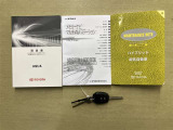 付属品はこちらになります。ご質問等ございましたらお気軽にお問い合わせください!