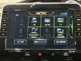 高性能で使いやすい日産純正ナビゲーションです。フルセグTVも鑑賞出来るしBluetooth機能付なのでお手持ちの携帯電話でハンドフリー通話も出来ます。