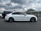 お車によって新車保証継承、2年保証がお選びいただけます。詳しくはスタッフまでお問い合わせください。