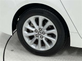 タイヤサイズは205/55R16!純正アルミホイール!残り溝は5ミリ程度です!