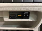 いまや快適なカーライフに欠かせないETCが付いています。