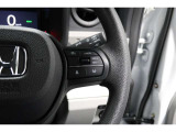 Hondaセンシングの機能のひとつ、アダプティブクルーズコントロール付!アクセルから足を離しても設定したスピードと前車との車間を保ち走行してくれます!車線維持もアシスト☆高速道路で疲労軽減ですね☆