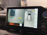 フロントカメラは運転席よりも前の視界を確保することで事前に危険を予知し、事故や衝突を防ぎます。