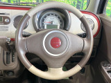 【純正革巻きステアリング】上質な革を使用することで、手にしっかり馴染みとても運転しやすいハンドルです♪