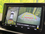 【パノラミックビューモニター】専用のカメラにより、上から見下ろしたような視点で360度クルマの周囲を確認することができます☆死角部分も確認しやすく、狭い場所での切り返しや駐車もスムーズに行えます。