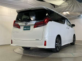 走りにこだわりながら収納力も持ち合わせたお車です。荷物を載せて軽快なドライブを楽しめますよ♪