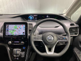 全方位で視界が広い。気持ちがよくて、運転もしやすい。1列目から3列目まで、すべての席がゆったりと座れるスペシャルシートです♪