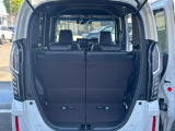 ラゲッジスペースです。荷物を積むスペースが十分に確保されております!