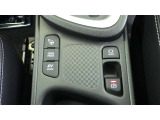 『EVモード』はモーターのみで走行しガソリンを消費しないハイブリッド車ならではの環境にも優しい走行です