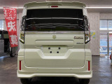 届出済 未使用車は新車の香りがします!中古車のようにタバコ臭い心配がありません。