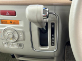 展示車上がりの低走行車両もございます。