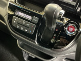 発進時から滑らかに加速する無段階変速のCVTはストップ&ゴーの多い街の中も快適です