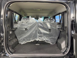 普段のお買い物や通勤、送迎等に十分な荷室スペースを確保しております。セカンドシートを倒すと、大きな荷物の積載も可能です♪