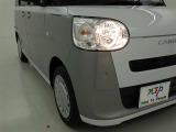 明るいライトが夜道を明るく照らしてくれます。 運転する上で、道路状況をいかに早く認識できるか重要なポイントです。 白色光が暗い道も明るく照らしてくれますよ。